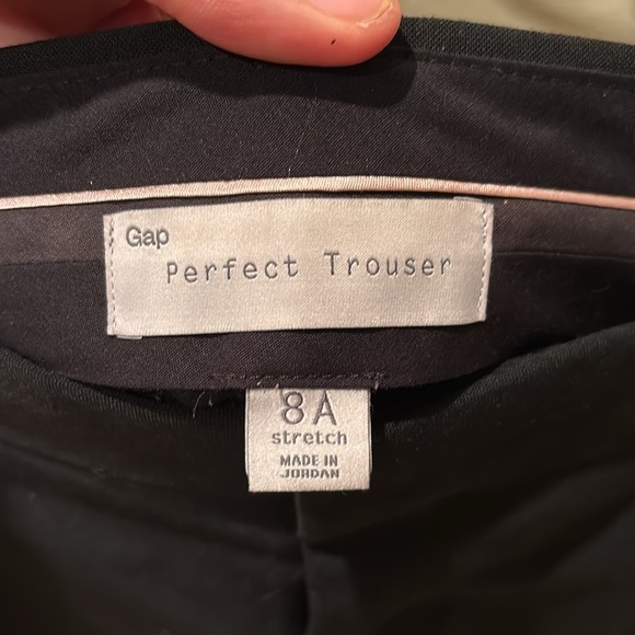 Gap Perfect Trousers Woman's in a size 8 - Picture 5 of 9